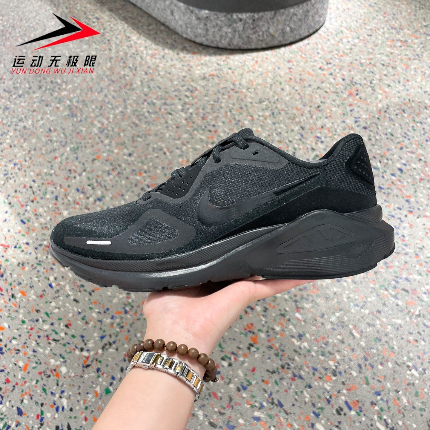 NIKE耐克男鞋2025冬款运动轻便透气减震软弹训练跑步鞋HJ1102-001