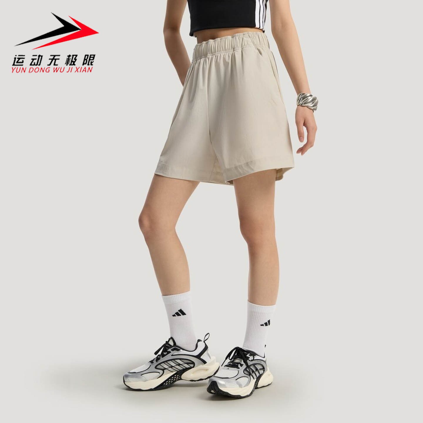 Adidas阿迪达斯女装2026夏季亲肤透气宽松凉感梭织运动短裤KS5322