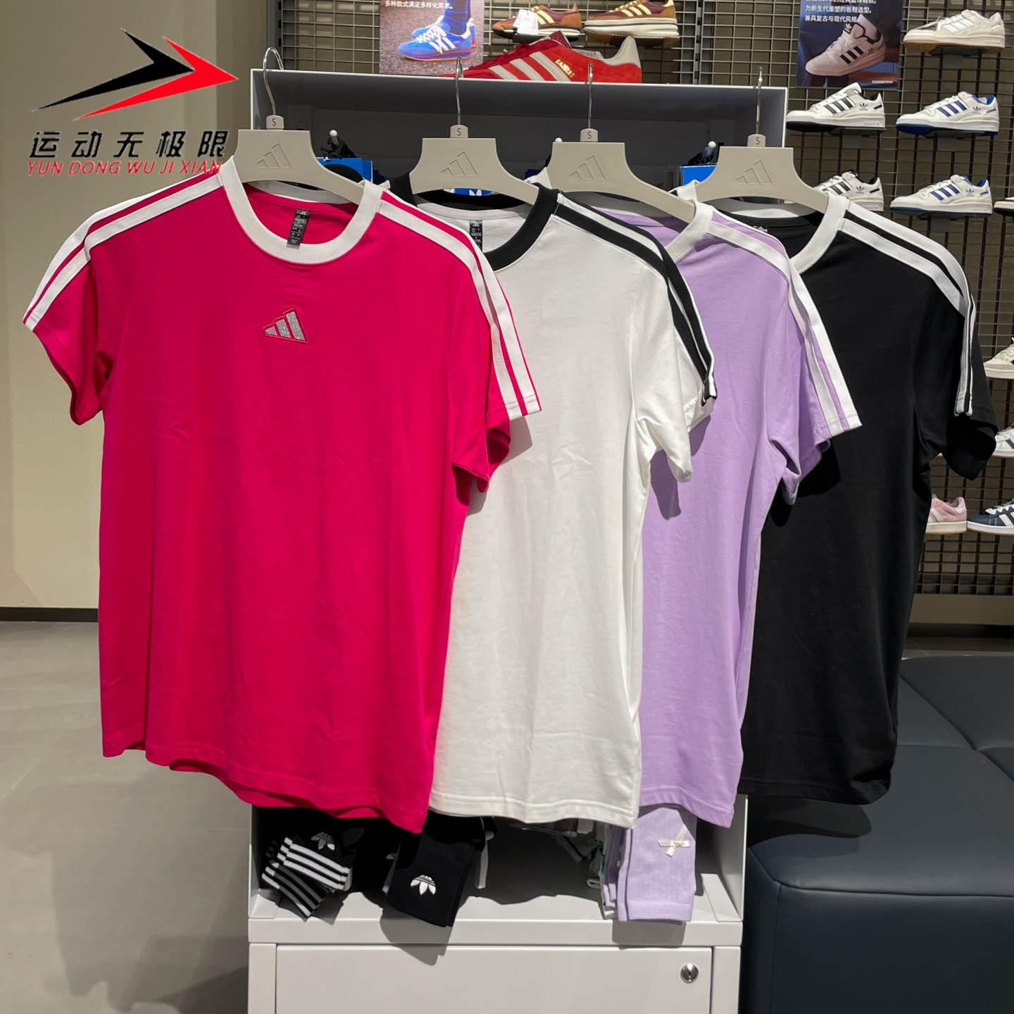 正品阿迪达斯女子纯棉短袖T恤