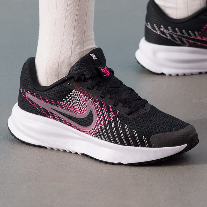 NIKE耐克女鞋2025秋季新款缓震轻便耐磨透气网面跑步鞋HM9593-001