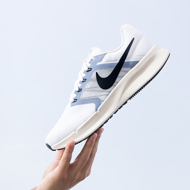 耐克RUNSWIFT3网面缓震跑步鞋