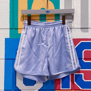 阿迪达斯三叶草女裤2024新款跑步运动休闲梭织速干透气短裤IP0711