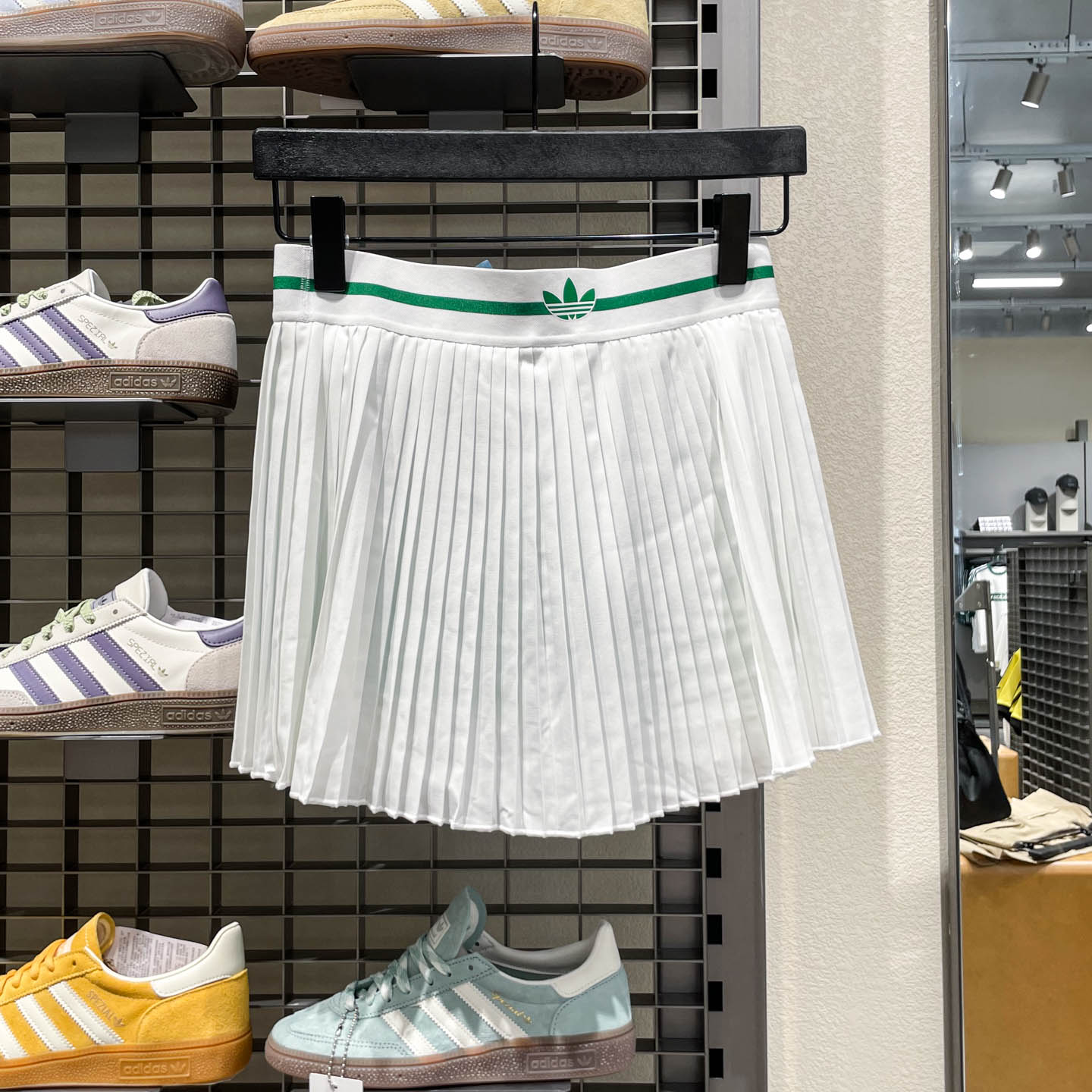 adidas阿迪达斯三叶草女裤2025秋款舒适训练健身运动半身裙JM4730