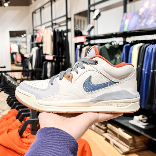 Nike耐克JORDAN女子运动板鞋