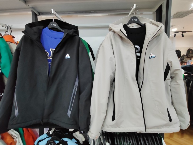 七波辉童装正品新款厚外套男中大童青少年131635加绒户外三防面料