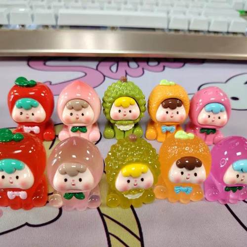 可爱的车载摆件diy手工水果崽崽盲袋盒ins风饰品玩具树脂夜光榴莲