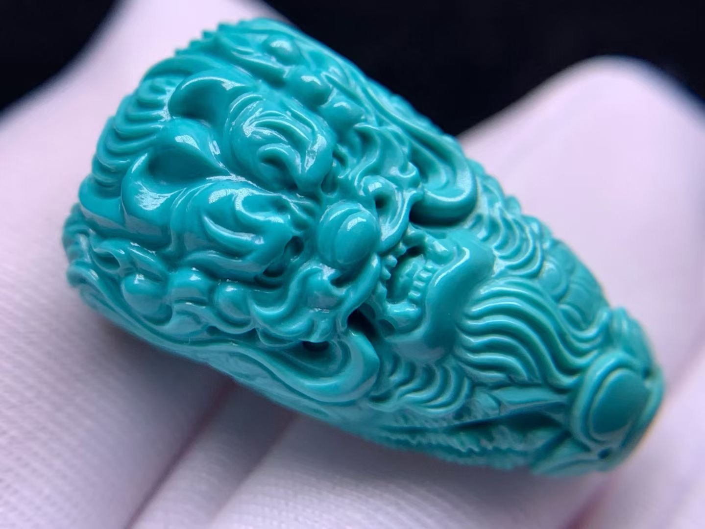 湖北天然原矿绿松石三通瓷釉级精品龙三通佛头精工雕刻收藏级