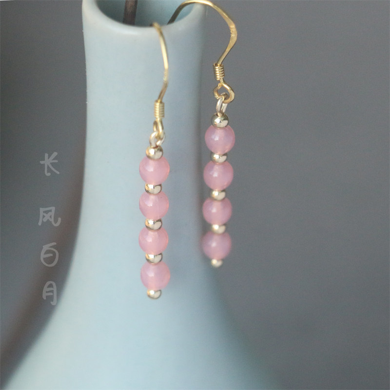 新款独特的耳环简约小众设计耳饰女圆脸显瘦感高级粉色甜美耳坠夹