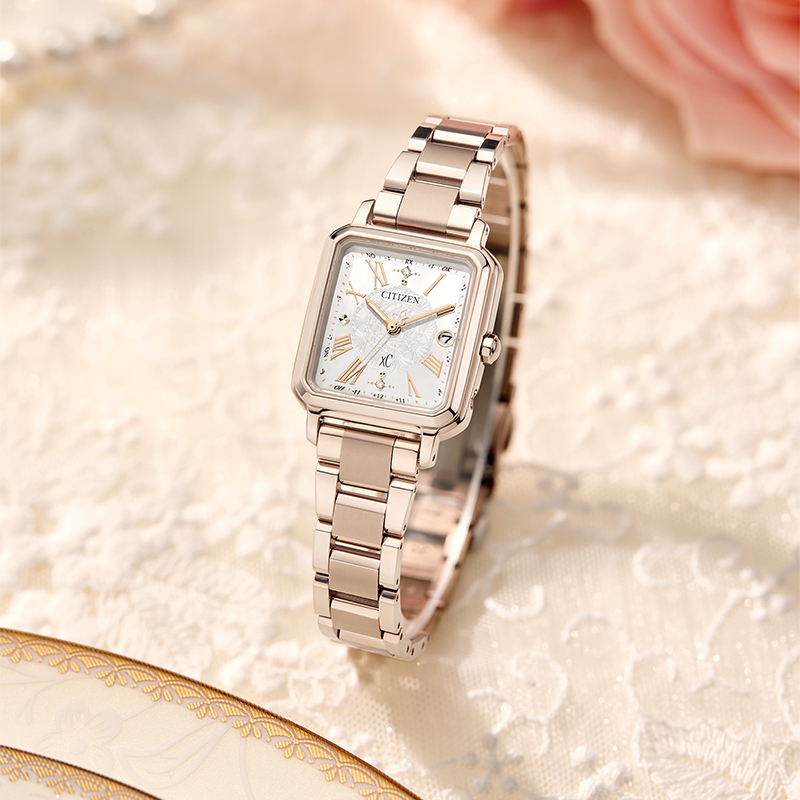 西铁城光动能电波舒博钛女表