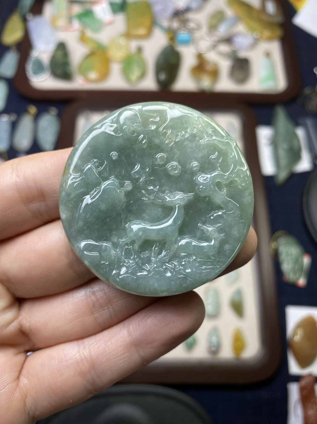 天然缅甸翡翠a货意境雪花棉一鹿有你,带证书,实物拍摄