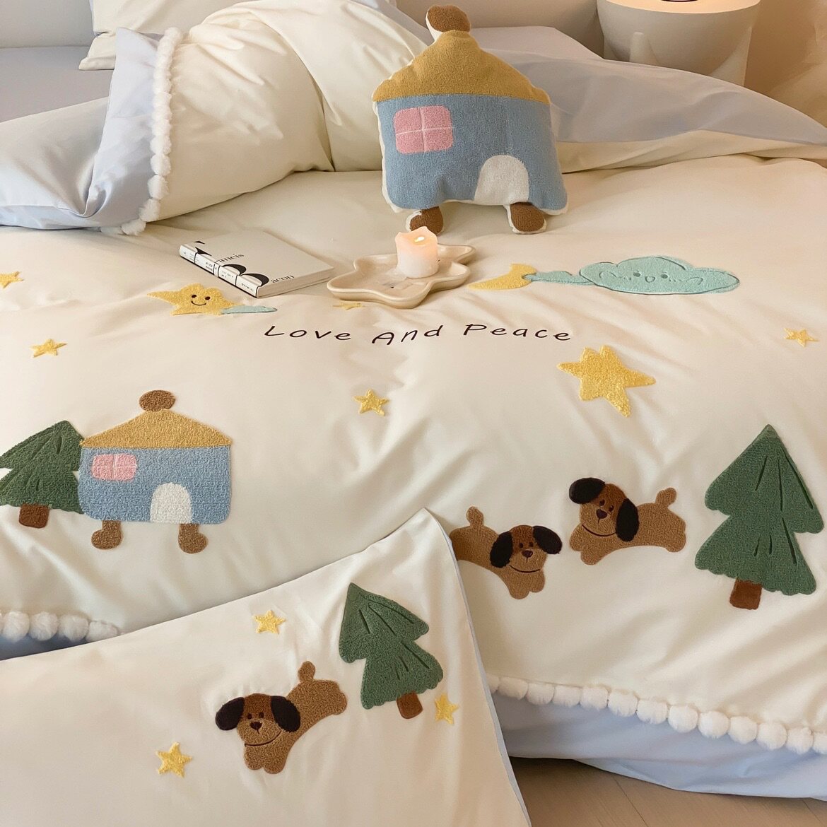 送抱枕长绒棉婴儿棉床单四件套全棉圣诞森林狗刺绣被套ins风床品