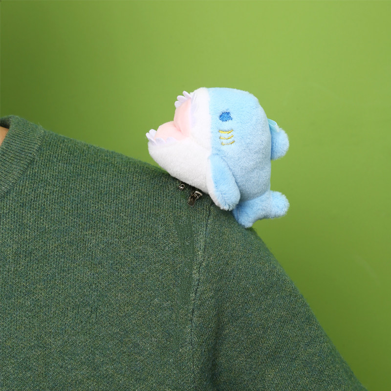 毛绒鲨鱼毛绒公仔别针情侣