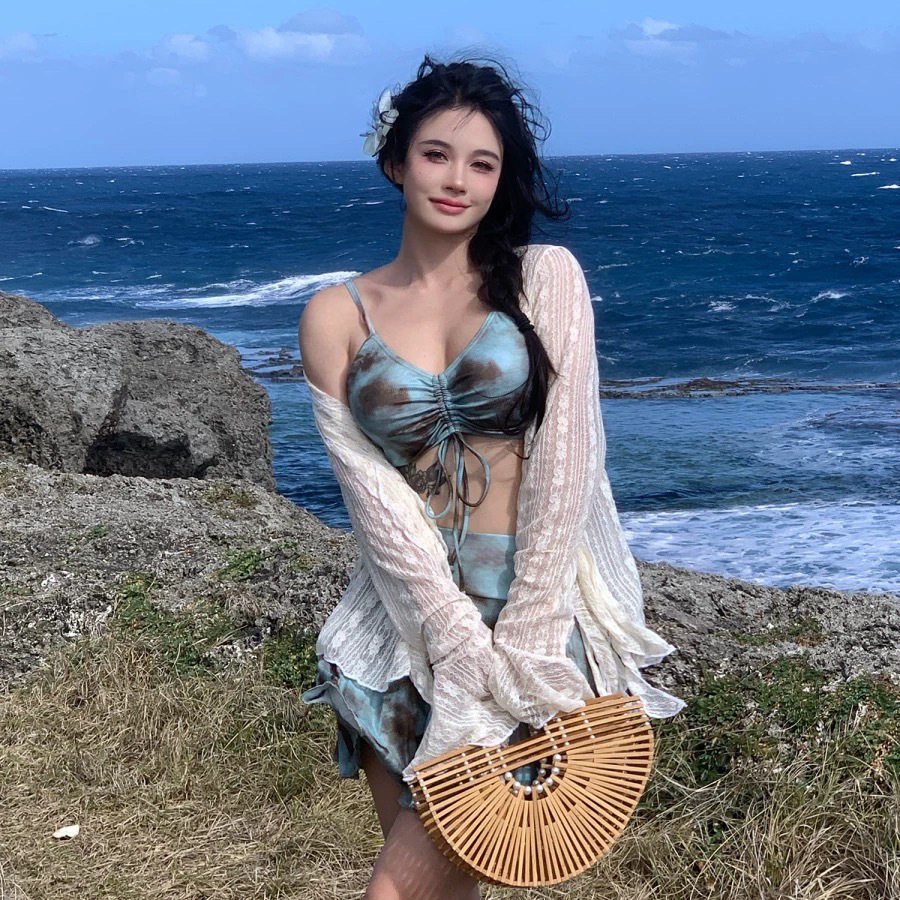 泳衣女微胖遮肉2026新款三件套分体带长袖防晒罩衫纯欲泡温泉