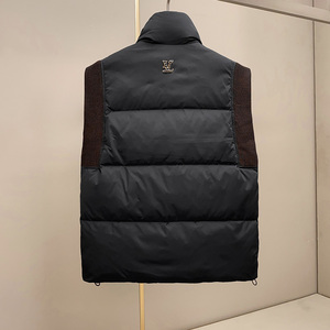 24801P370 25冬季新款 90%白鸭绒微阔羽绒马甲图片