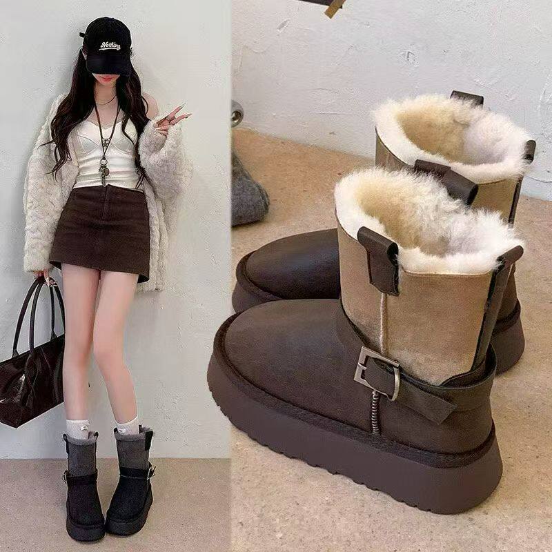 冬季女款羊羔毛厚底马丁靴