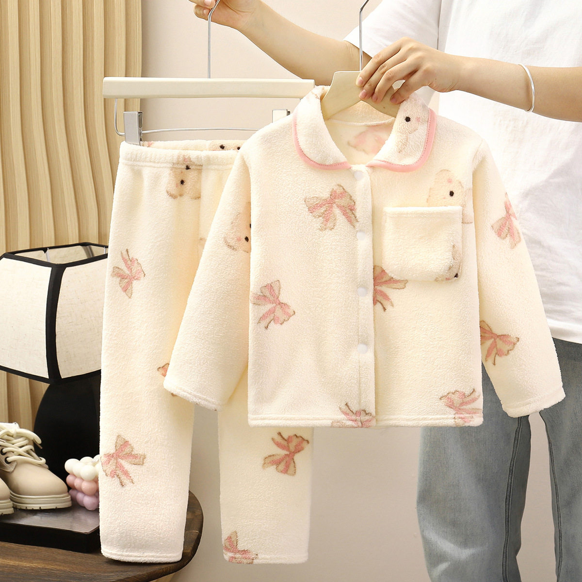 儿童冬季睡衣套装加绒加厚男童法兰绒女童保暖家居服开衫套装宝宝