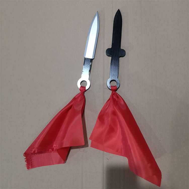 仿真新款小匕首cos木质飞镖影视拍摄道具木刀定制短剑儿童玩具