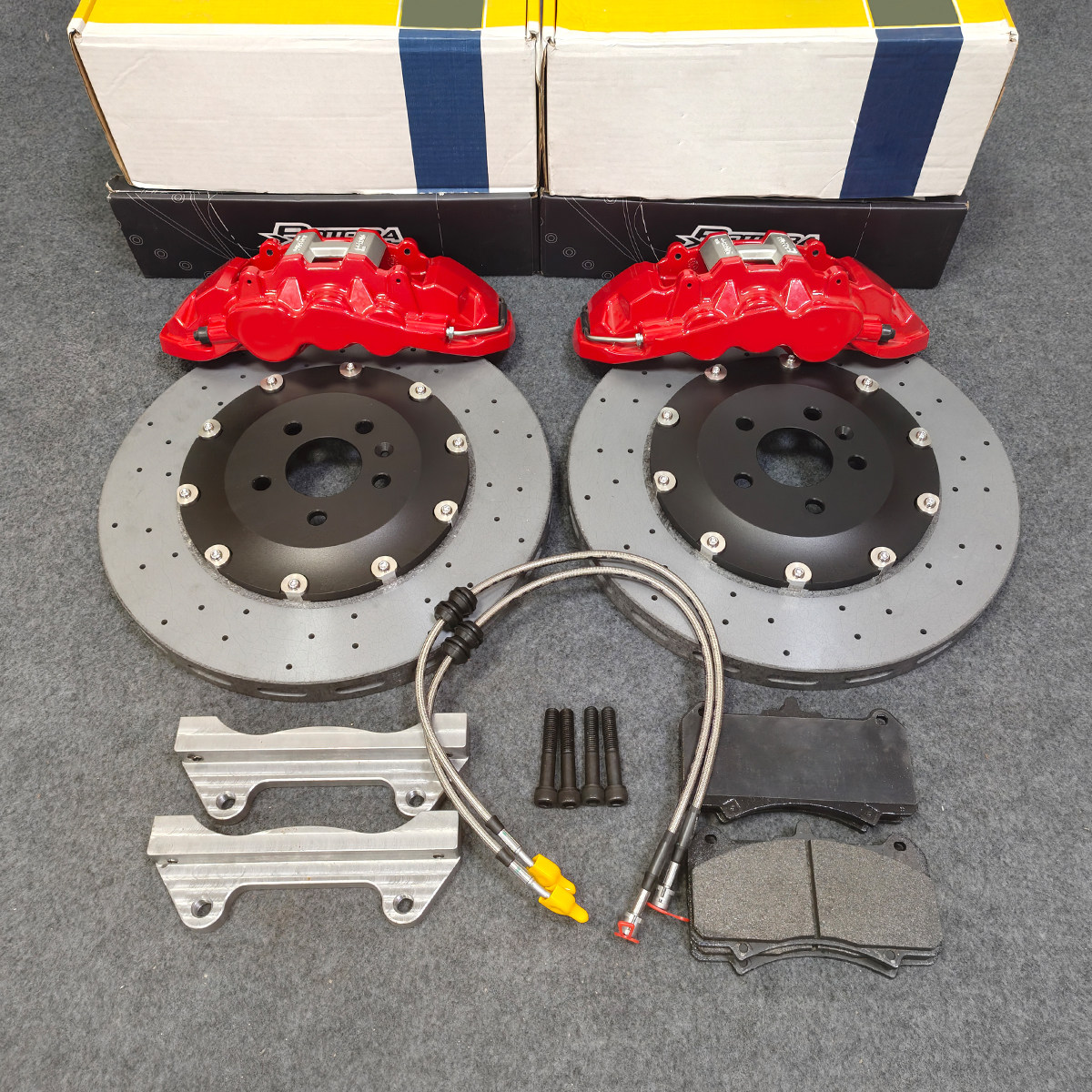 8520六活塞碳陶瓷刹车盘适用于宝马x6 x5 x1 x3 z4 M4 GT x7