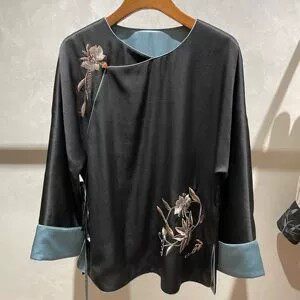 凤轩阁 重工定位刺绣里外100桑蚕丝湖丝皮子开襟外套YTRS2F0828