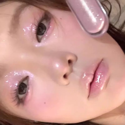 这支千禧紫唇蜜闪飞了多用款一滴泪液体细闪亮片眼影提亮单色高光