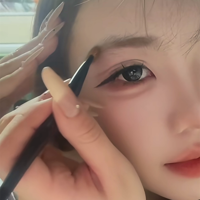 不会画眉我就这样 大号眉刷是世界上zui伟大的发明！野生眉眉粉刷