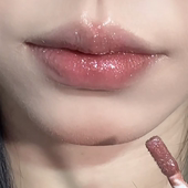 神啊 忒闪了吧 牛郎色果然是氛围感 亚洲铜粉银棕闪爆闪唇釉唇蜜