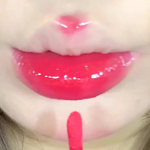 橄榄皮爱疯了！小粉管镜面唇釉果汁水光唇彩唇蜜口红不沾杯自然