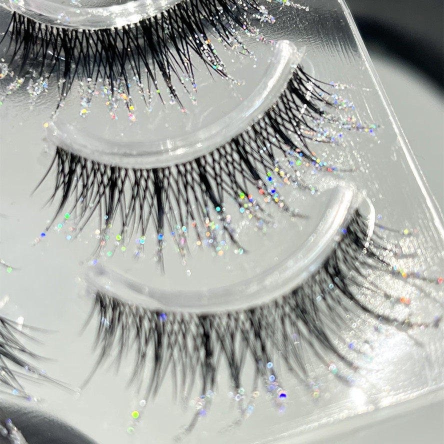 这个七彩小碎钻睫毛这么好看吗！初冬雪花氛围感神器钻石假睫毛