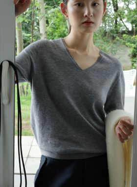 CLEAN SPACE-天丝羊毛V领中袖宽松单穿内搭秋上新针织衫56866