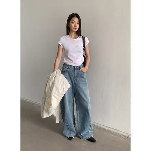 CLEAN SPACE-2025新款宽松显瘦女新款高腰百搭微喇牛仔裤53330