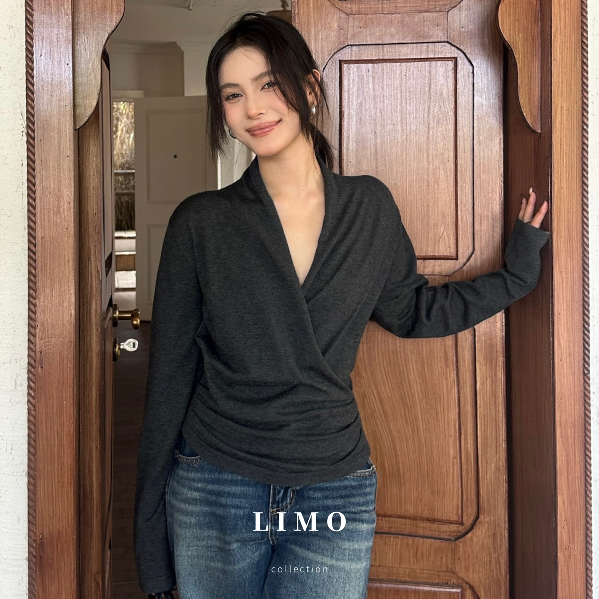 LIMO-羊毛复古极简交叉V领慵懒毛衣秋新款宽松简约针织衫8217