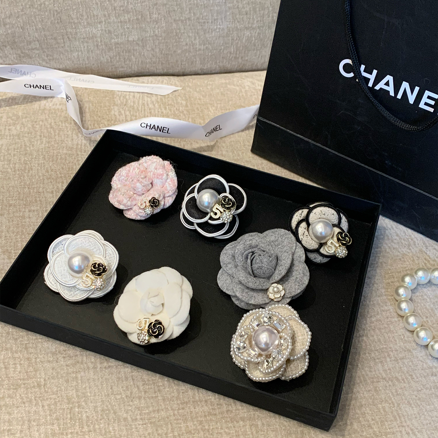 山茶小香~轻奢小香风山茶花胸针