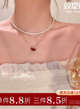 新中式红色小马珍珠可叠戴项链女轻奢高级感锁骨链气质毛衣链配饰