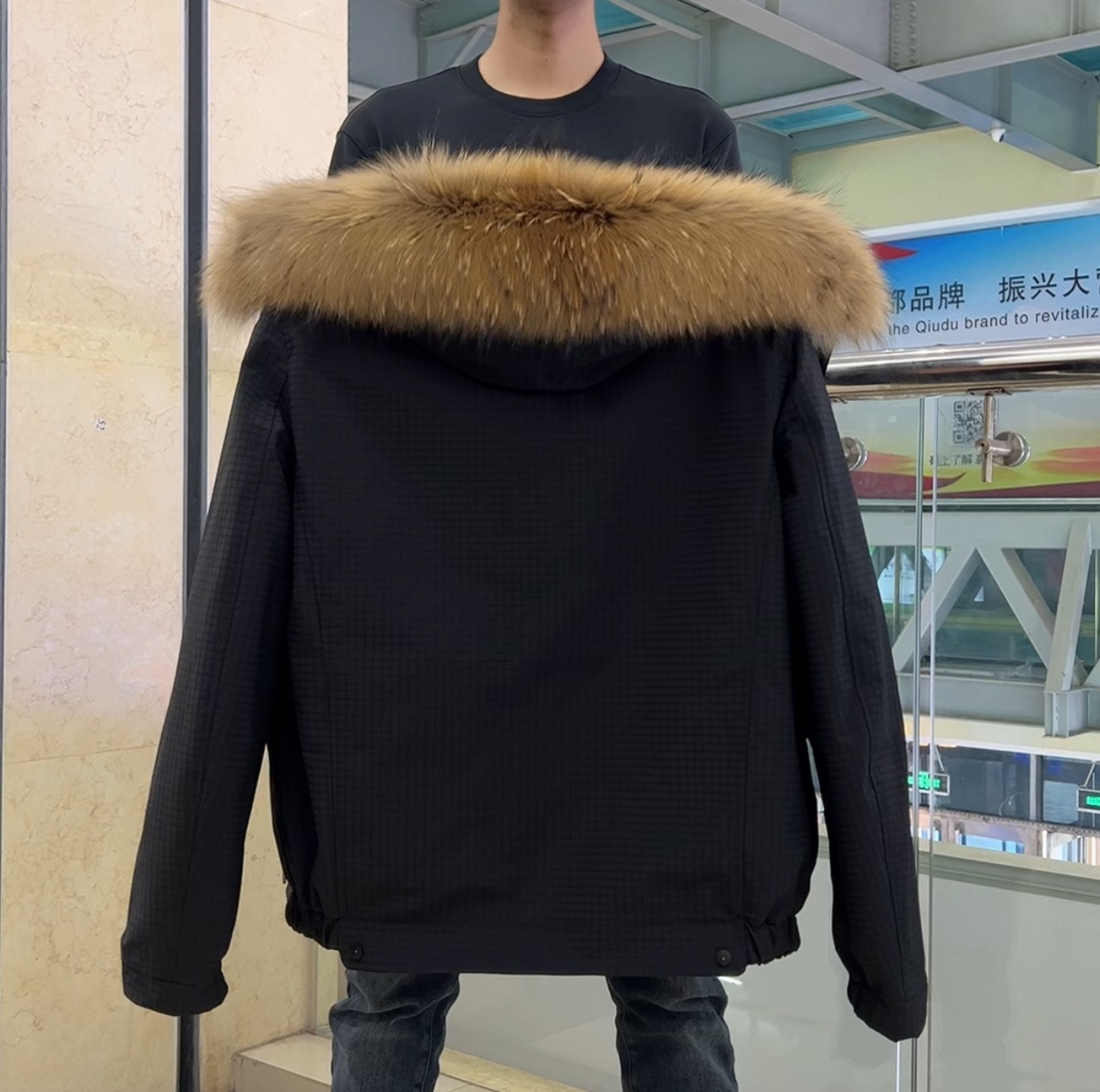 2024新款男士短款夹克皮草派克服整兔毛皮毛一体可拆卸冬季外套