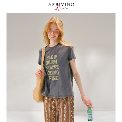 ArrivingArrive字母印花T恤