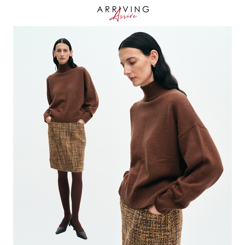 ARRIVING亮片珠花领口套头毛衣