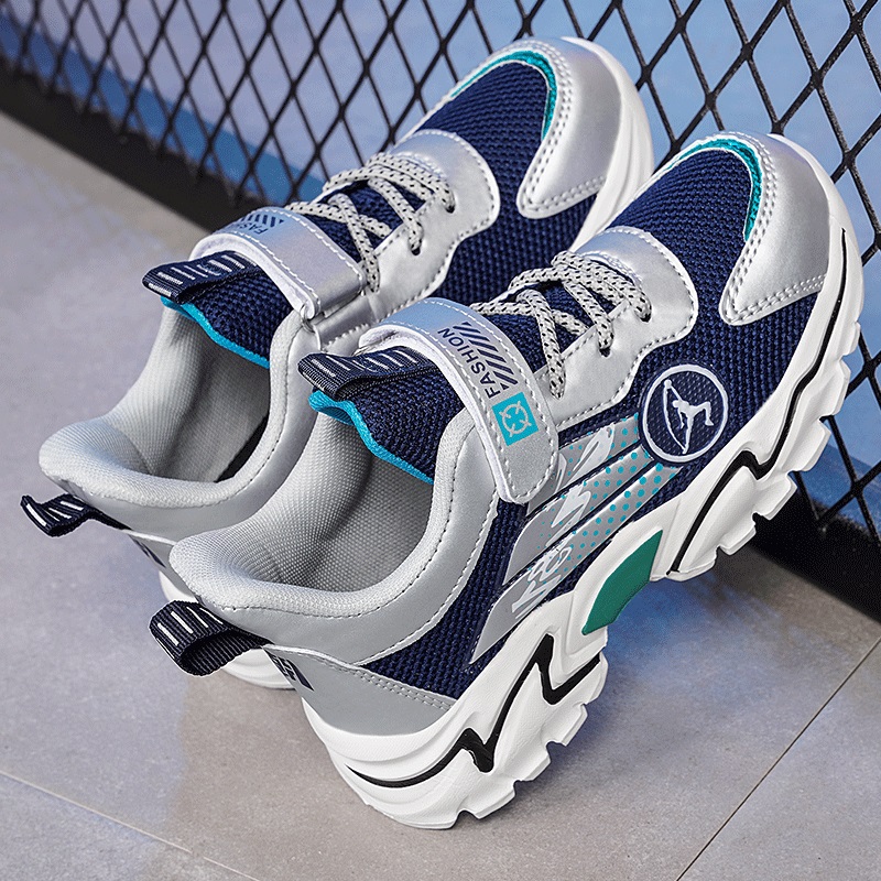 透气训练鞋中大童厂家直销