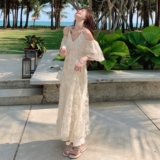 米白色超仙超好看蕾丝露肩吊带连衣裙女夏季新款显瘦度假风A字裙，女装连衣裙，浙宝293