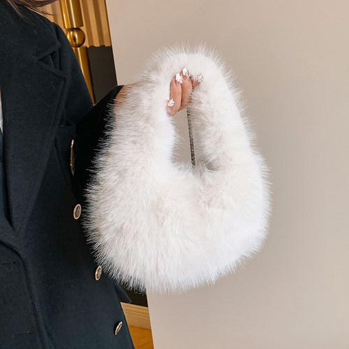 手提毛毛包女秋冬可爱毛绒