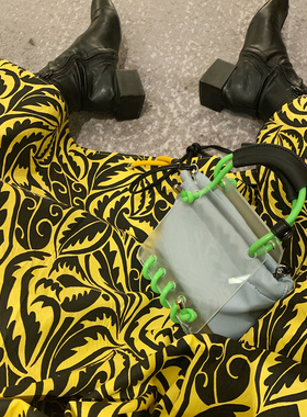 自制醉高版本 面料舒服到每天想穿它时髦黄色印花连衣裙