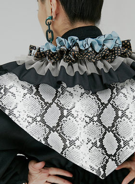 五玛米原创设计蛇纹皮革多层百搭神器假领子披肩搭配2020新潮春款