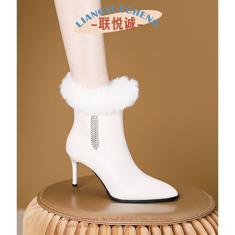 真皮尖头高跟短靴女秋冬侧拉链