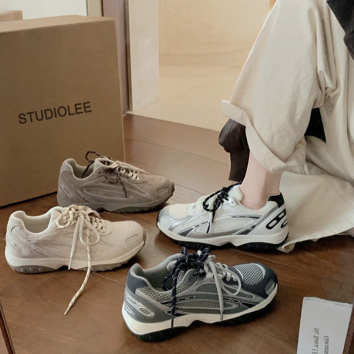 葡萄妈studiolee 增高4cm 撞色双鞋带内增高休闲运动鞋女