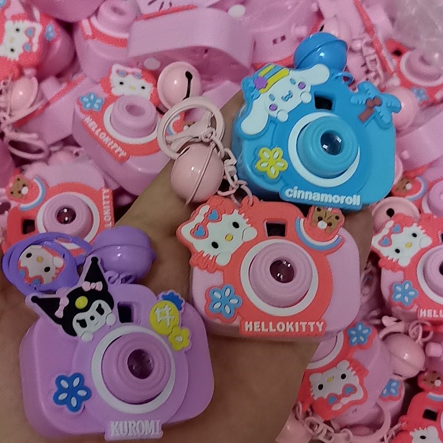 三丽鸥投影照相机地摊热卖钥匙扣库洛米挂件女孩小孩儿童玩具礼物
