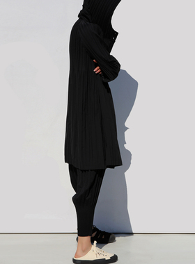 ORSOtoGO褶皱风衣a型极简连帽中长款外套春装宽松大码女装2025新