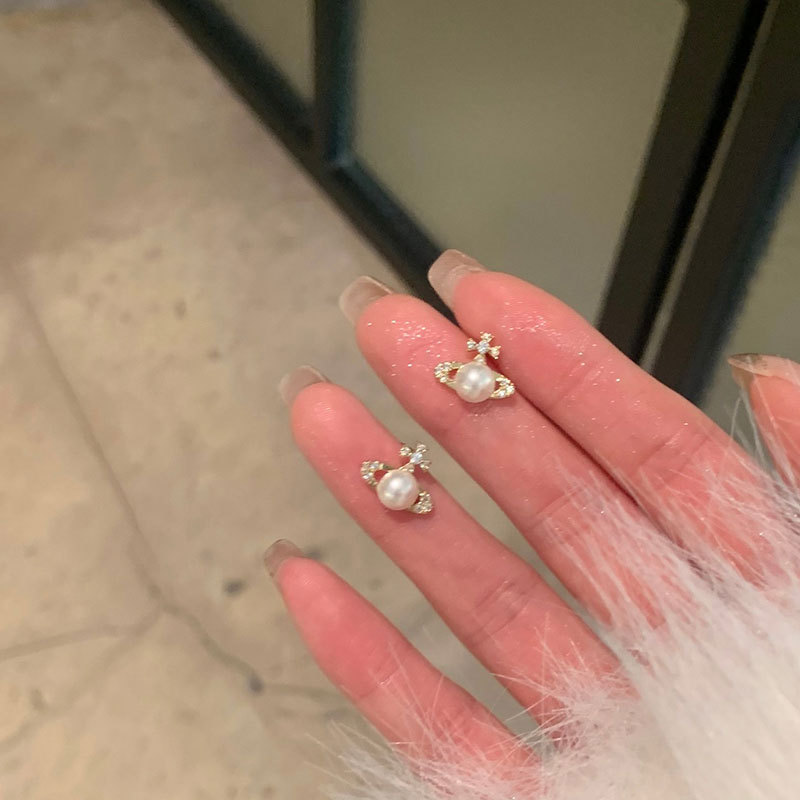 珍珠耳钉女气质感小巧耳饰精致耳环轻奢锆石星球珍珠耳钉女复古