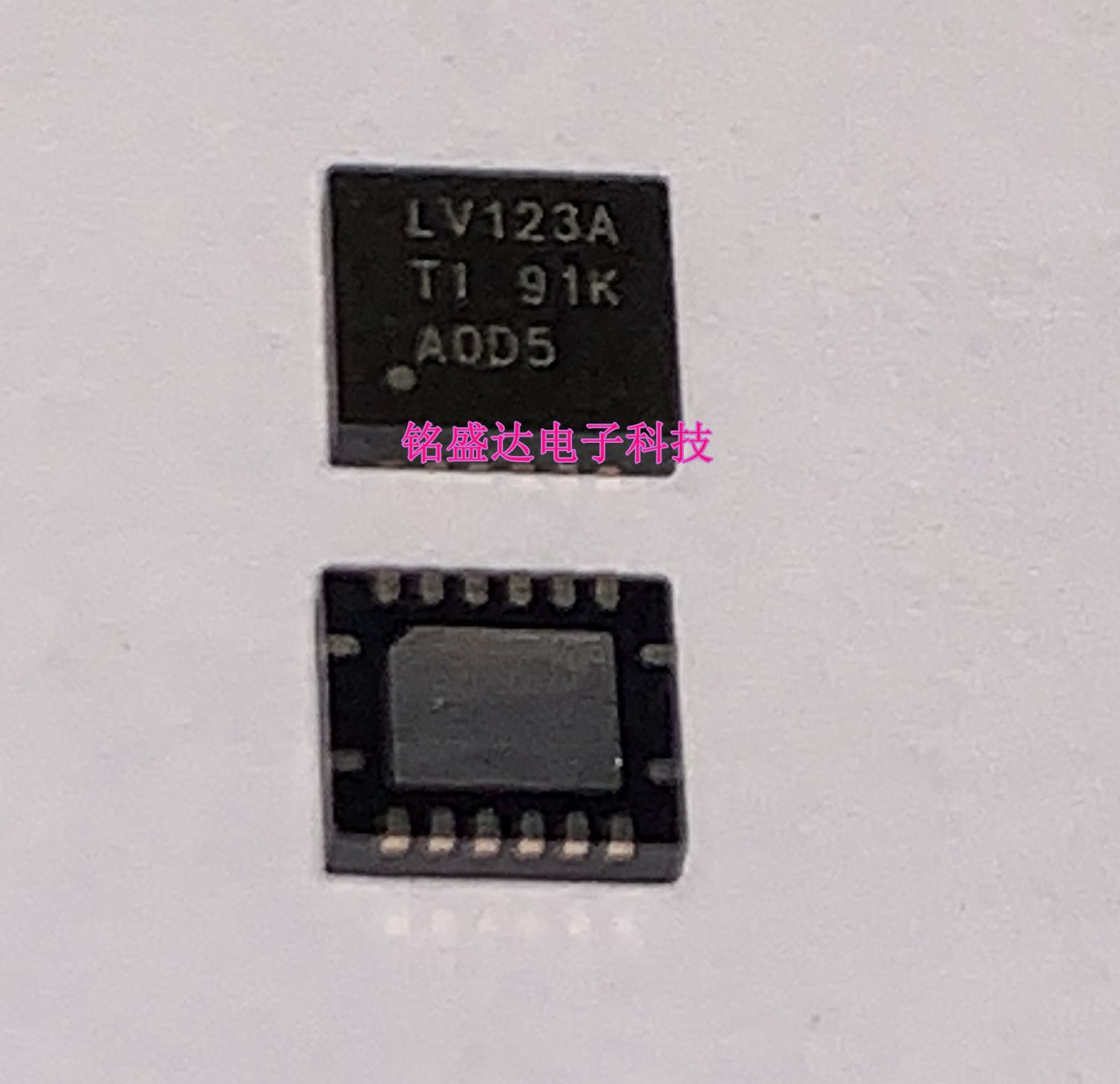 SN74LV123ARGYR 丝印LV123A QFN16 多谐振荡器芯片实物拍摄