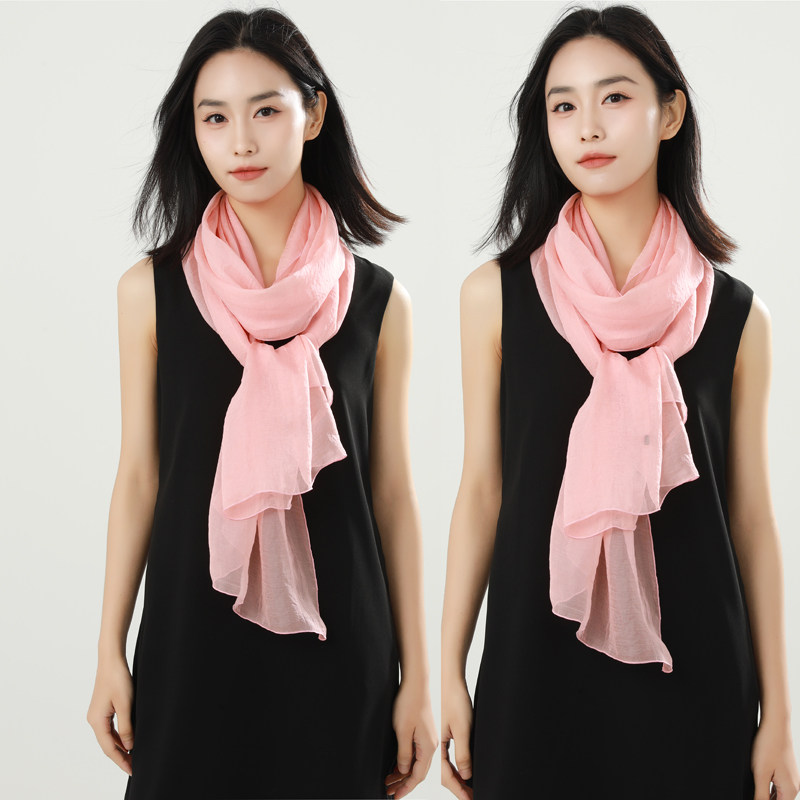 浅粉色长方形时尚围巾韩版新品薄款高档丝巾百搭女士纯色柔软纱巾