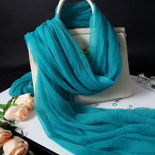 桑蚕丝围巾披肩外搭女2025新款真丝丝巾长款褶皱秋冬纱巾孔雀蓝色