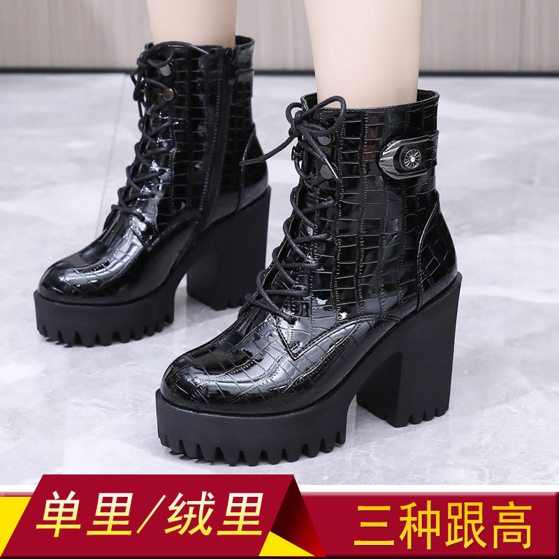 漆皮石头纹真皮加绒马丁靴女冬新款防水台英伦中筒厚底旗袍走秀鞋